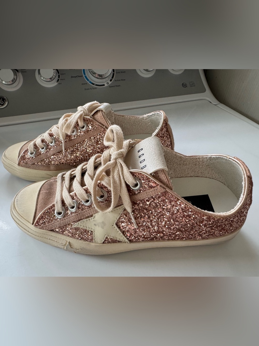Authentic Gold Goose VStar2 size 37 New!